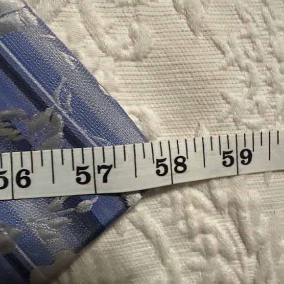 New EMILIO PONTI Handmade 100% Silk Tie Men's Blue White Floral Necktie Spring - Picture 8 of 8